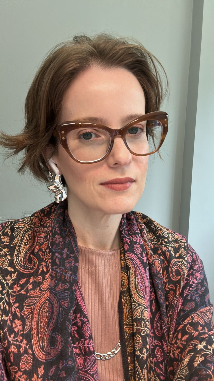 Psicóloga Tatiana Ortiz promovendo a terapia online